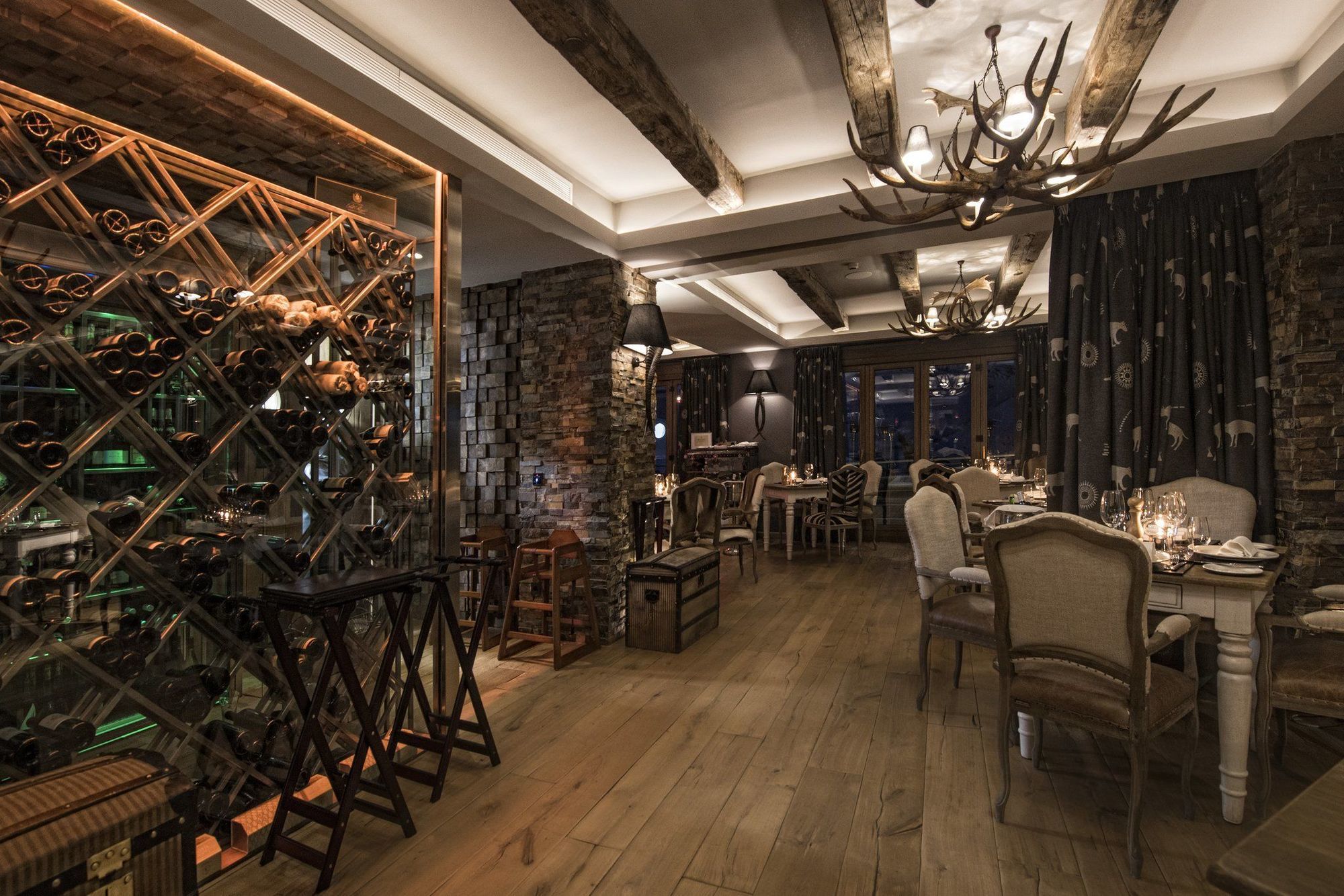 El Lodge, Ski & Spa Sierra Nevada Restaurace fotografie